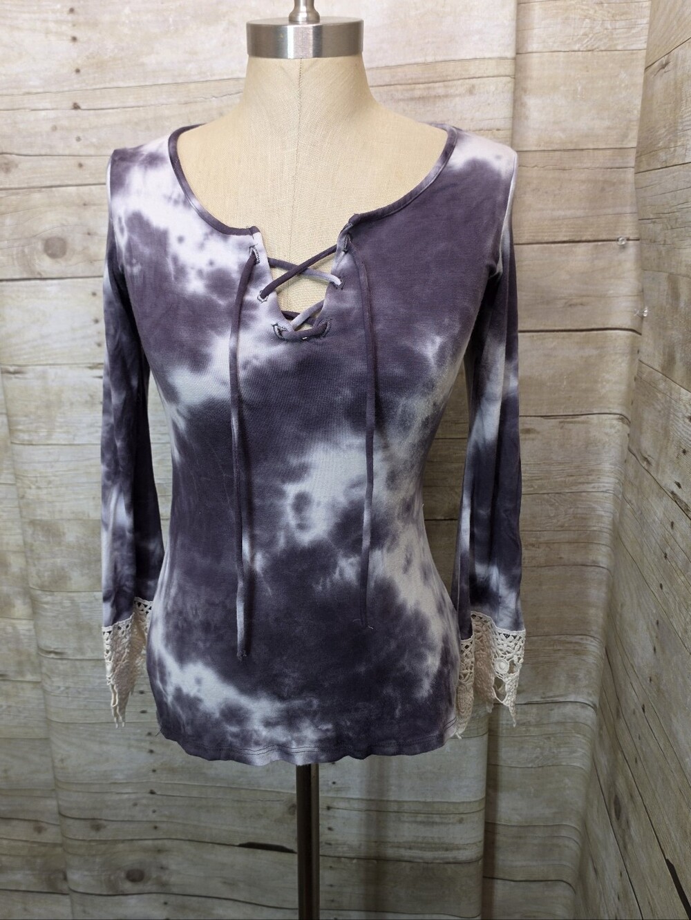 Women's Purple Tie-Dye Lace-Up Long Sleeve Top